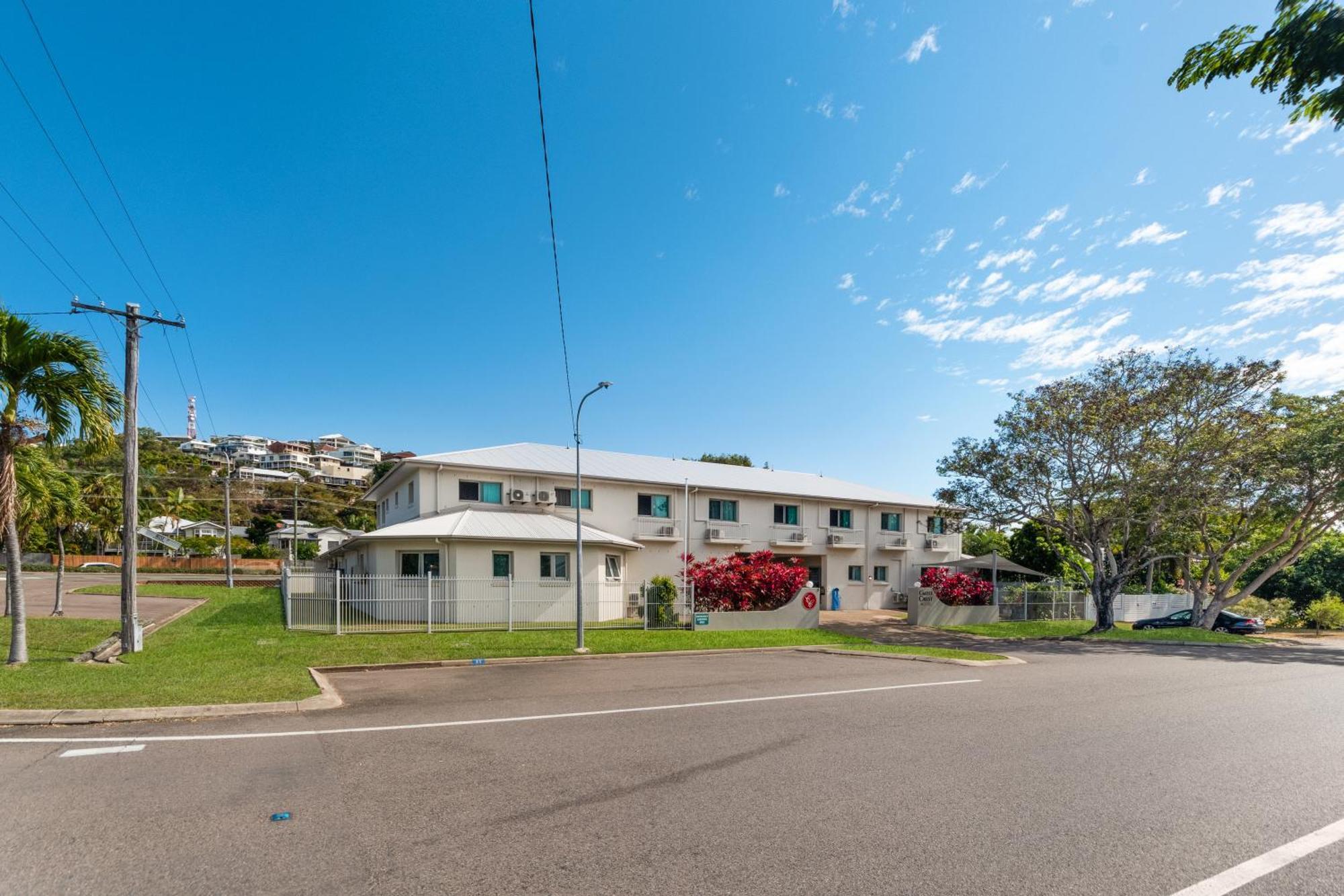 Castle Crest Motel Townsville Exterior foto