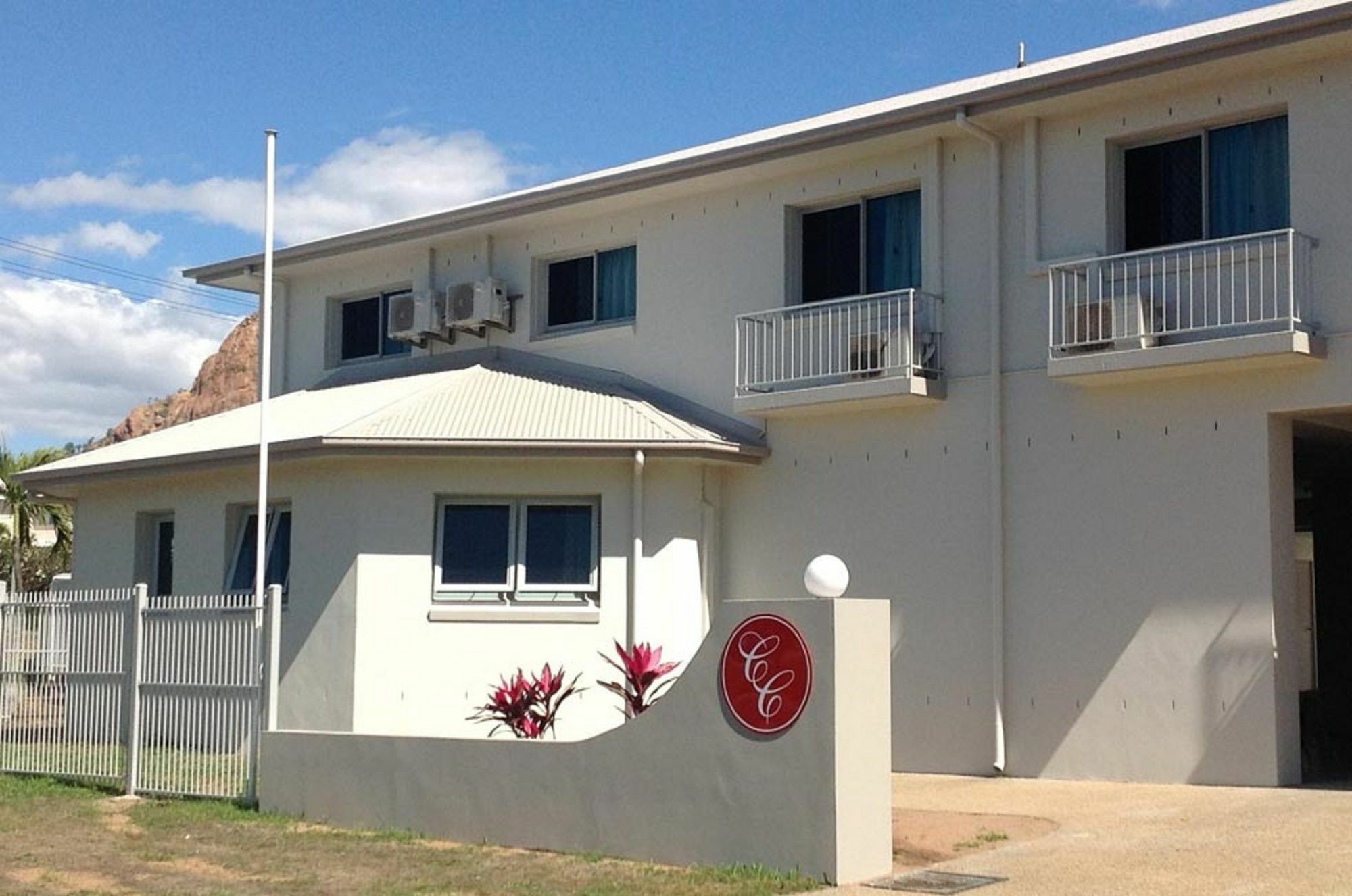 Castle Crest Motel Townsville Exterior foto